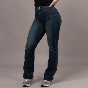 FITJEANS Flared Emerald Blue